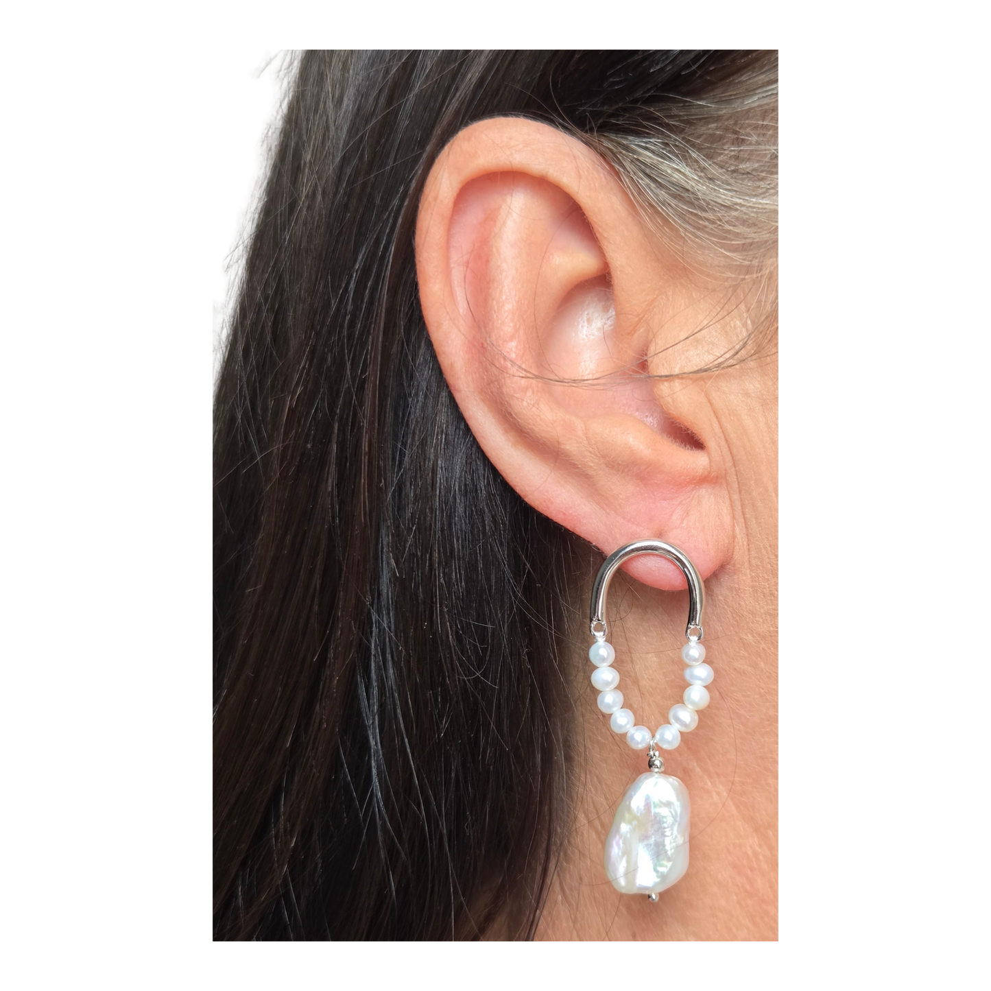 Baroque Frame Pearl Earrings