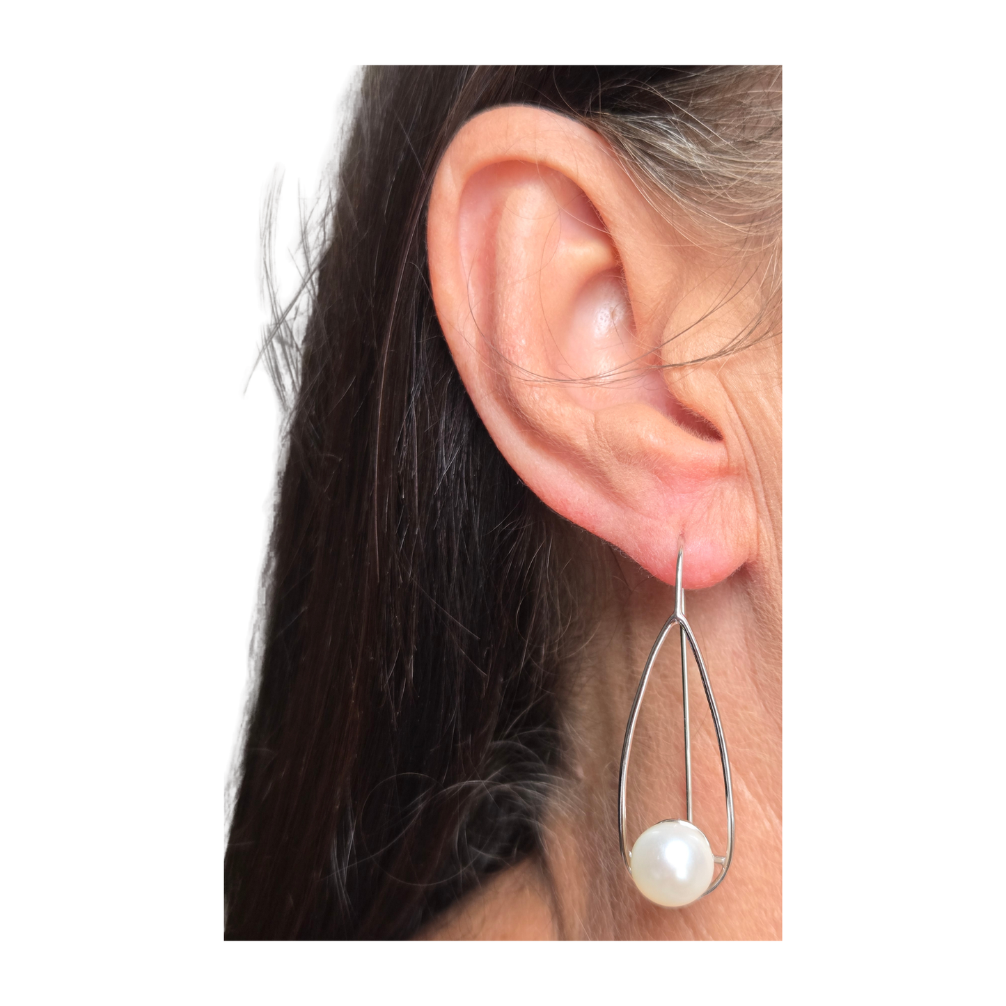 Luma Drop Pearl Earrings