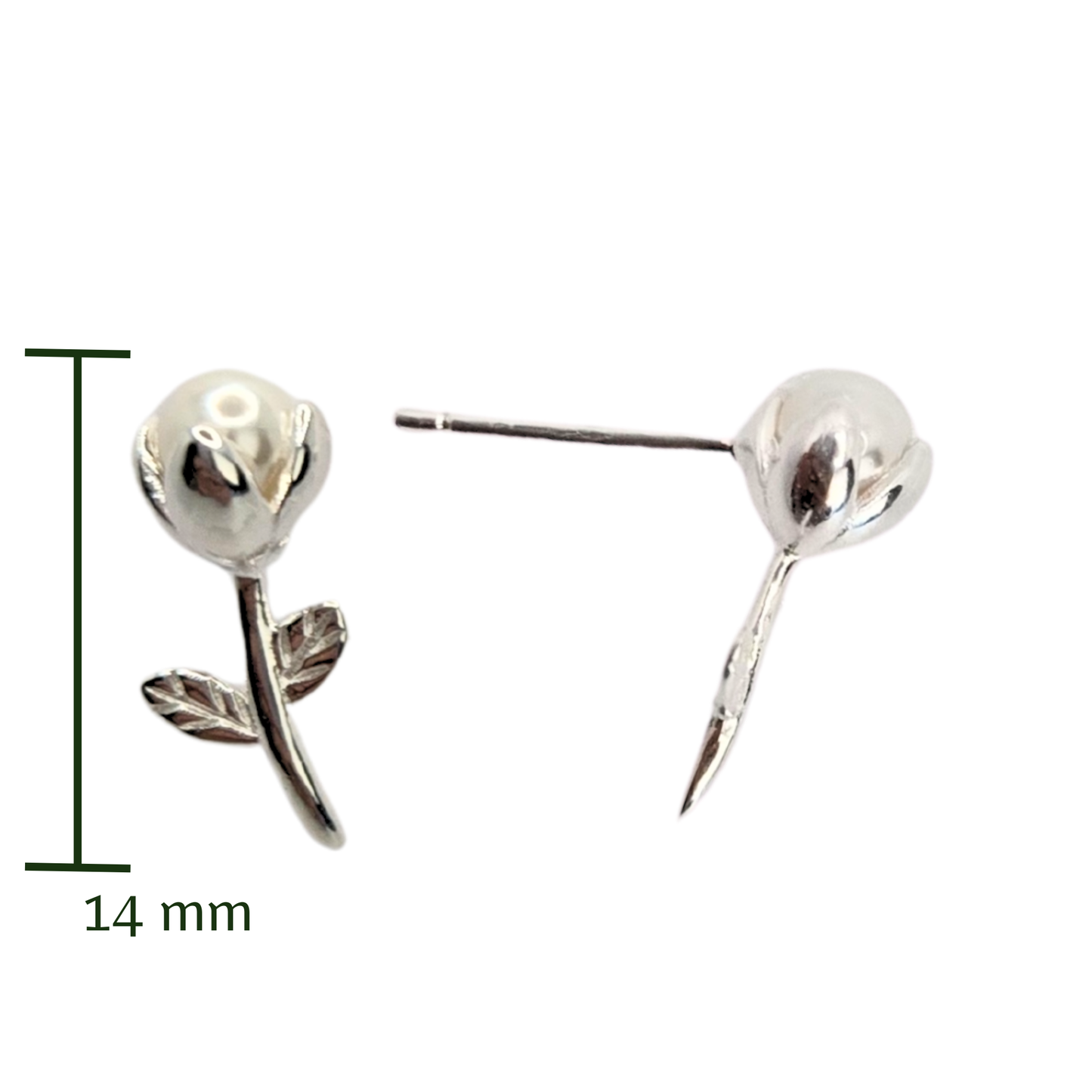 Rosebella Pearl Studs