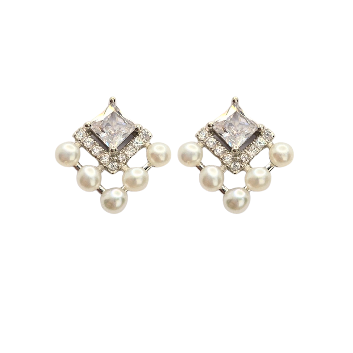 Royal Glow Pearl Studs