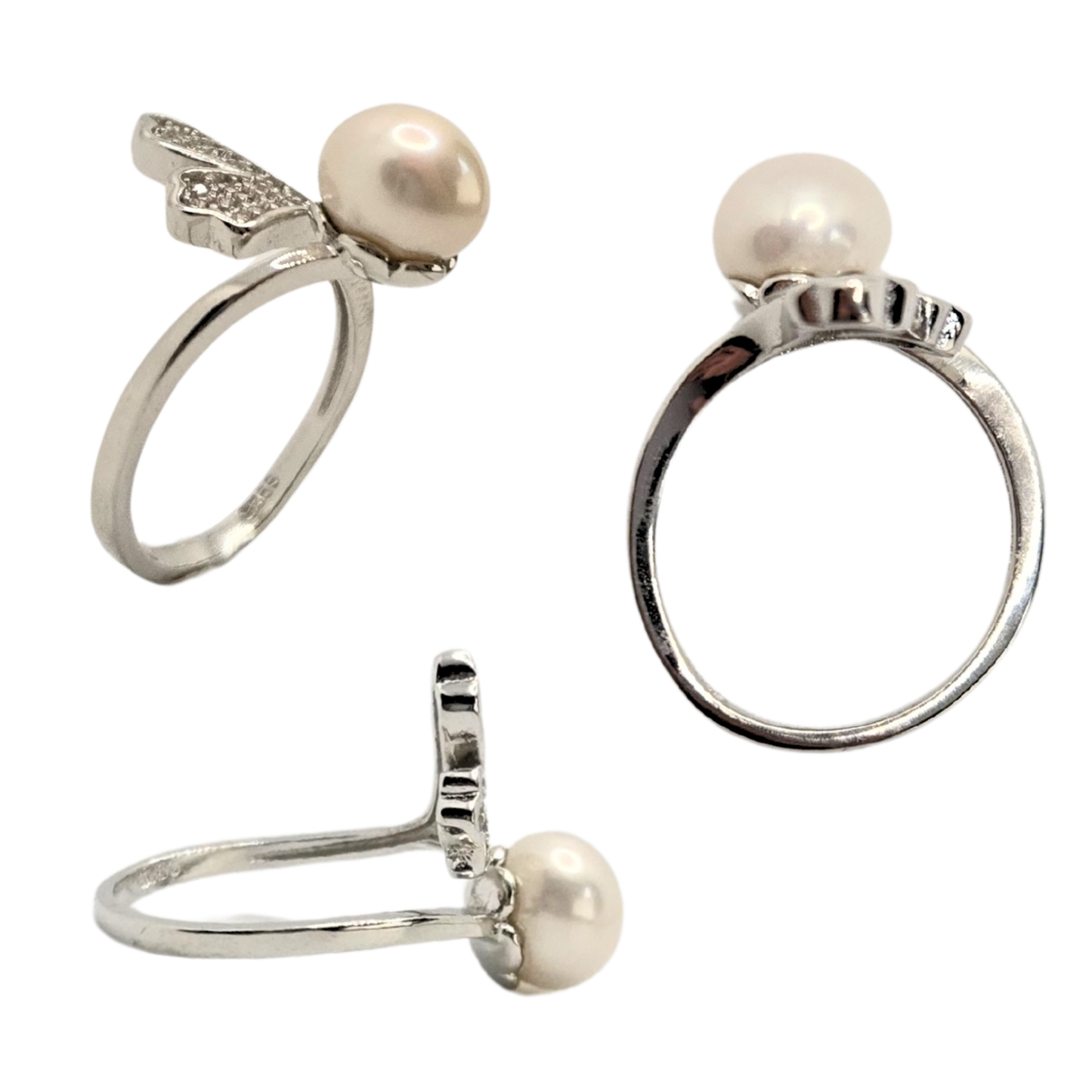 Coraline Pearl Ring